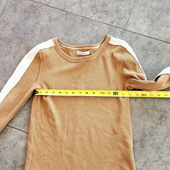 NWT..Free People Thermal top - Picture 5 of 9